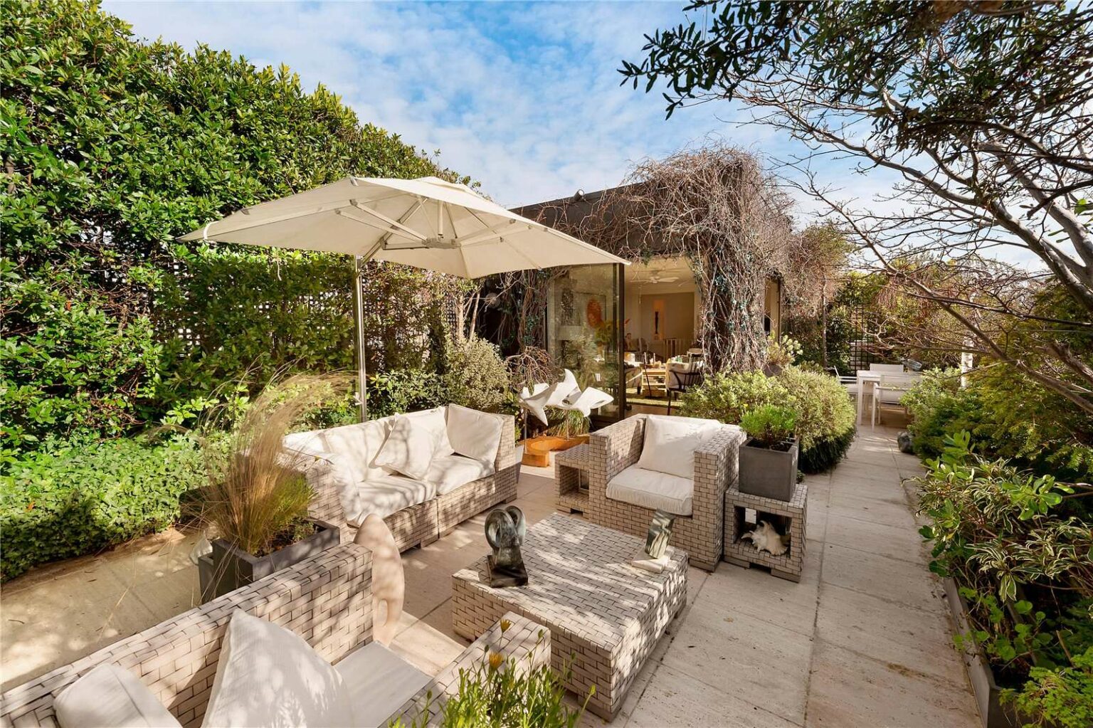 The Sky’s The Limit Stylish HighRise Gardens Portfolio by Savills